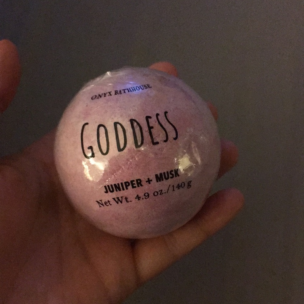 Bath bomb